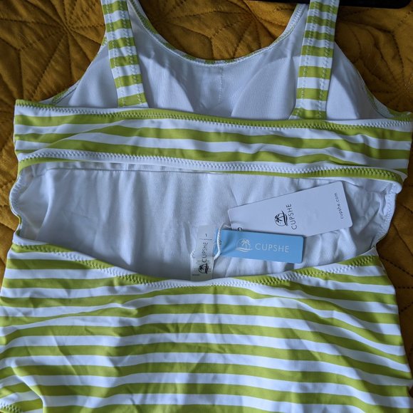 Cupshe Green & White Striped One Piece Swimsuit - Picture 6 of 6
